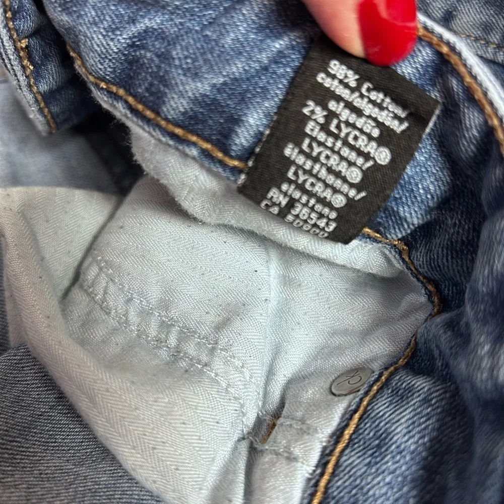 Calvin Klein‎ medium wash Straight Fit Jeans size 38x32